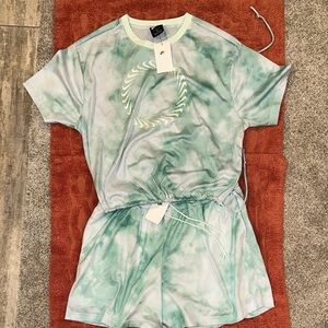 Nike Mint Tie-Dye Mesh Women’s Set NWT Short + Shirt